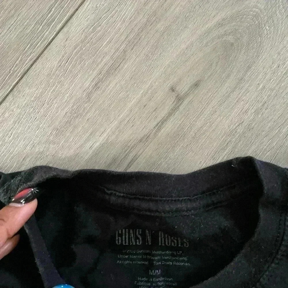 Guns and Roses TShirt - Picture 4 of 4
